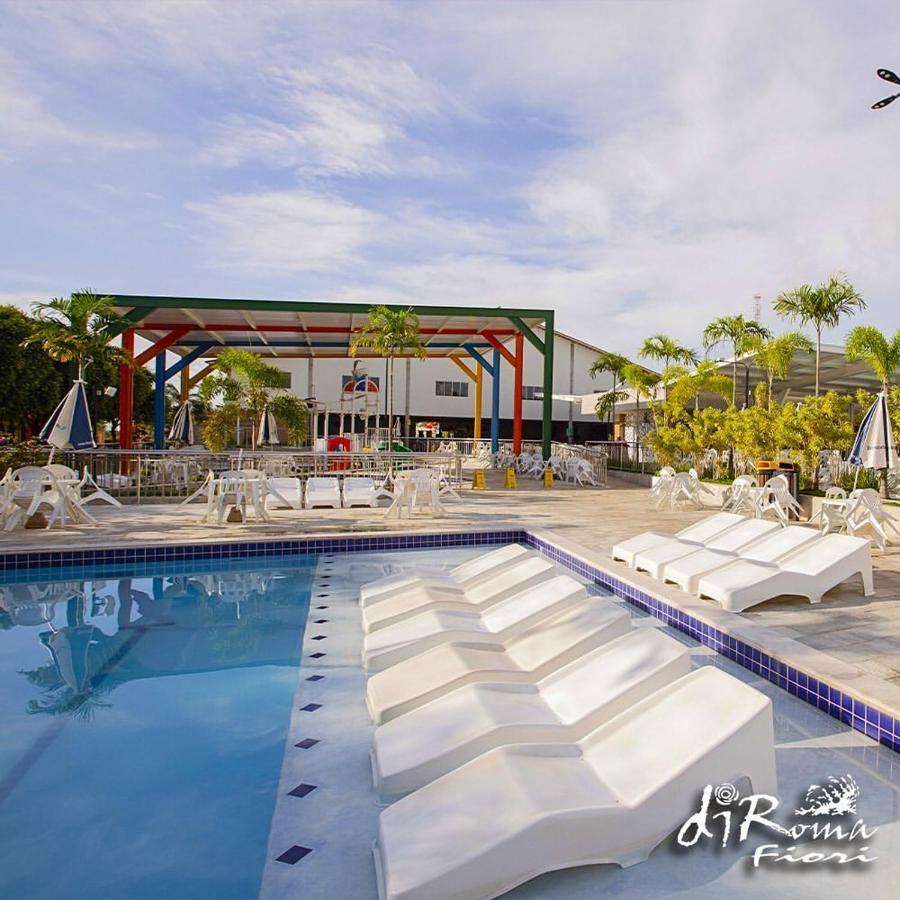 Hotel Diroma Fiori Com Um Dia De Acesso No Acqua Park Diroma Caldas Novas Buitenkant foto